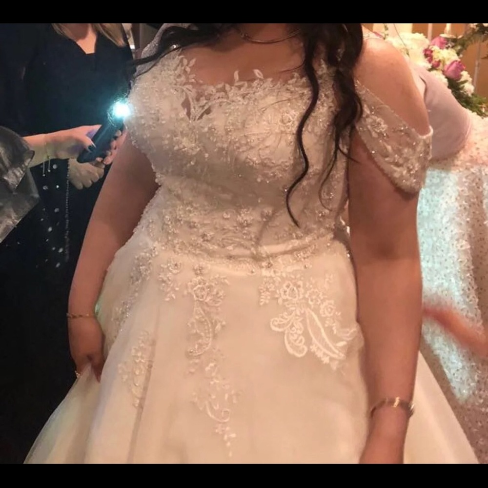 Wedding dress